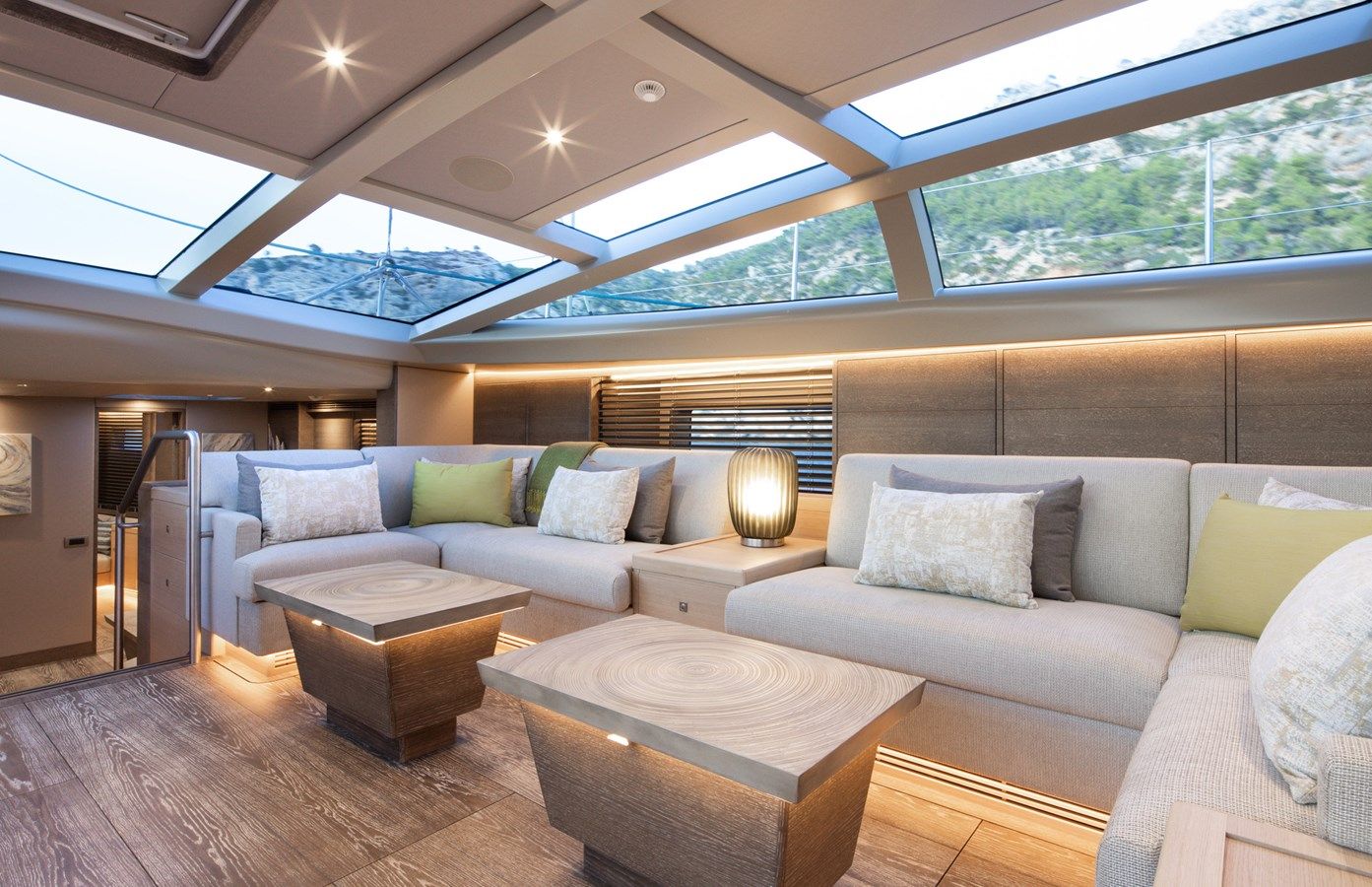 LIARA 111 yacht sale