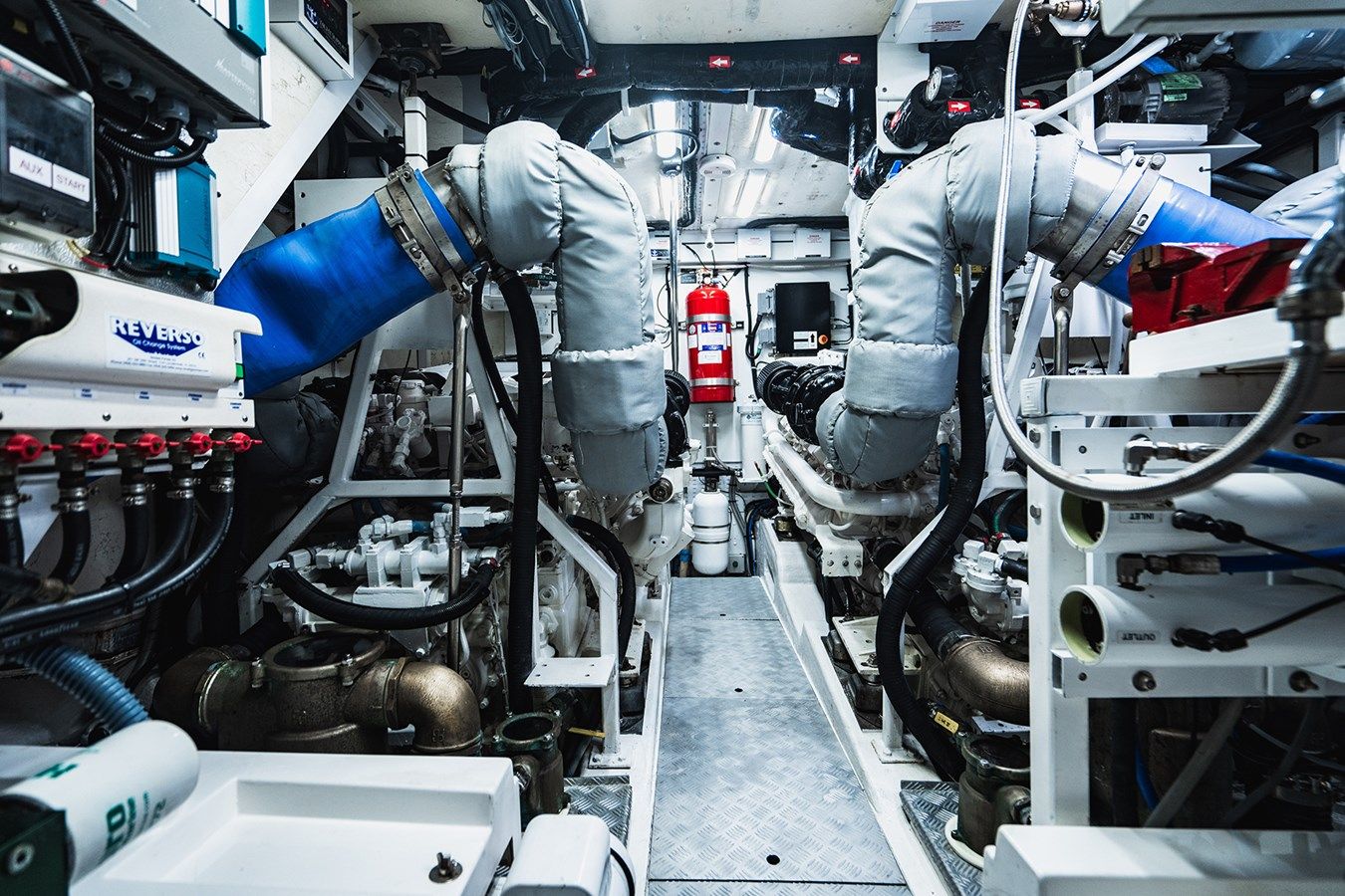 Buy a yacht Empire Sun - VIKING SPORT CRUISERS