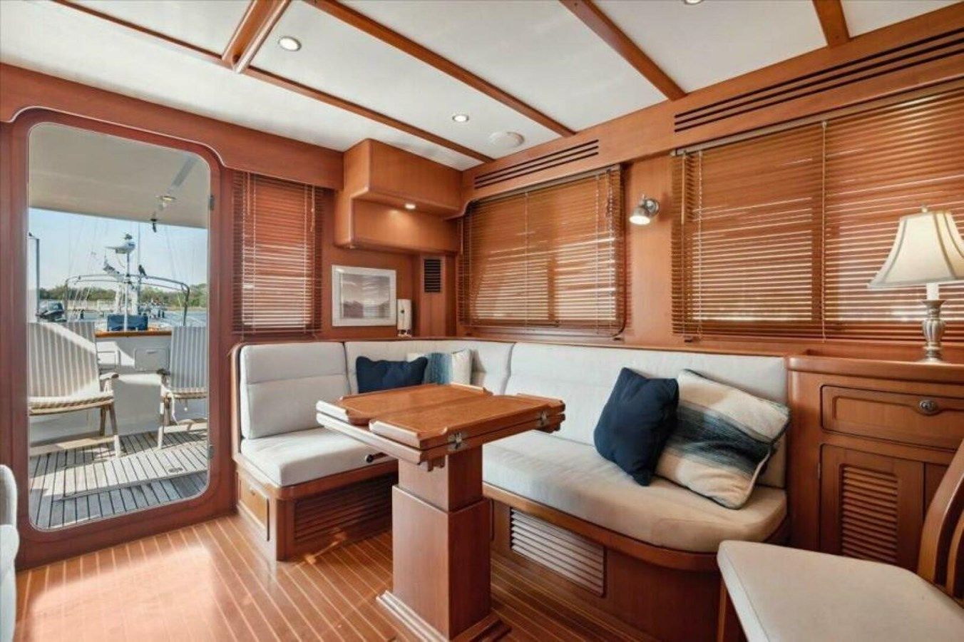 Купить яхту Ho Hum 2003 в Shestakov Yacht Sales
