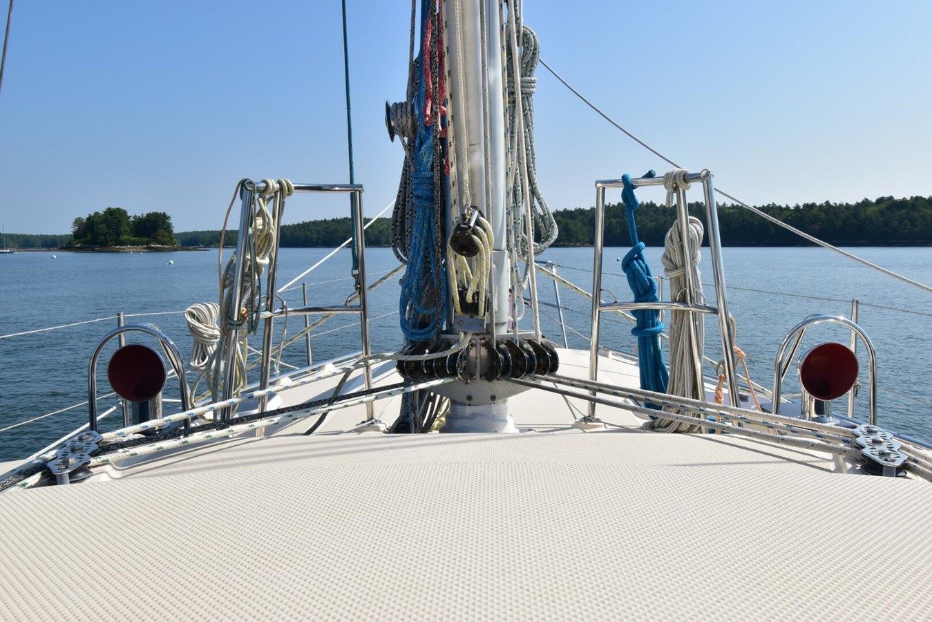 Купить яхту Chinook 52 в Shestakov Yacht Sales