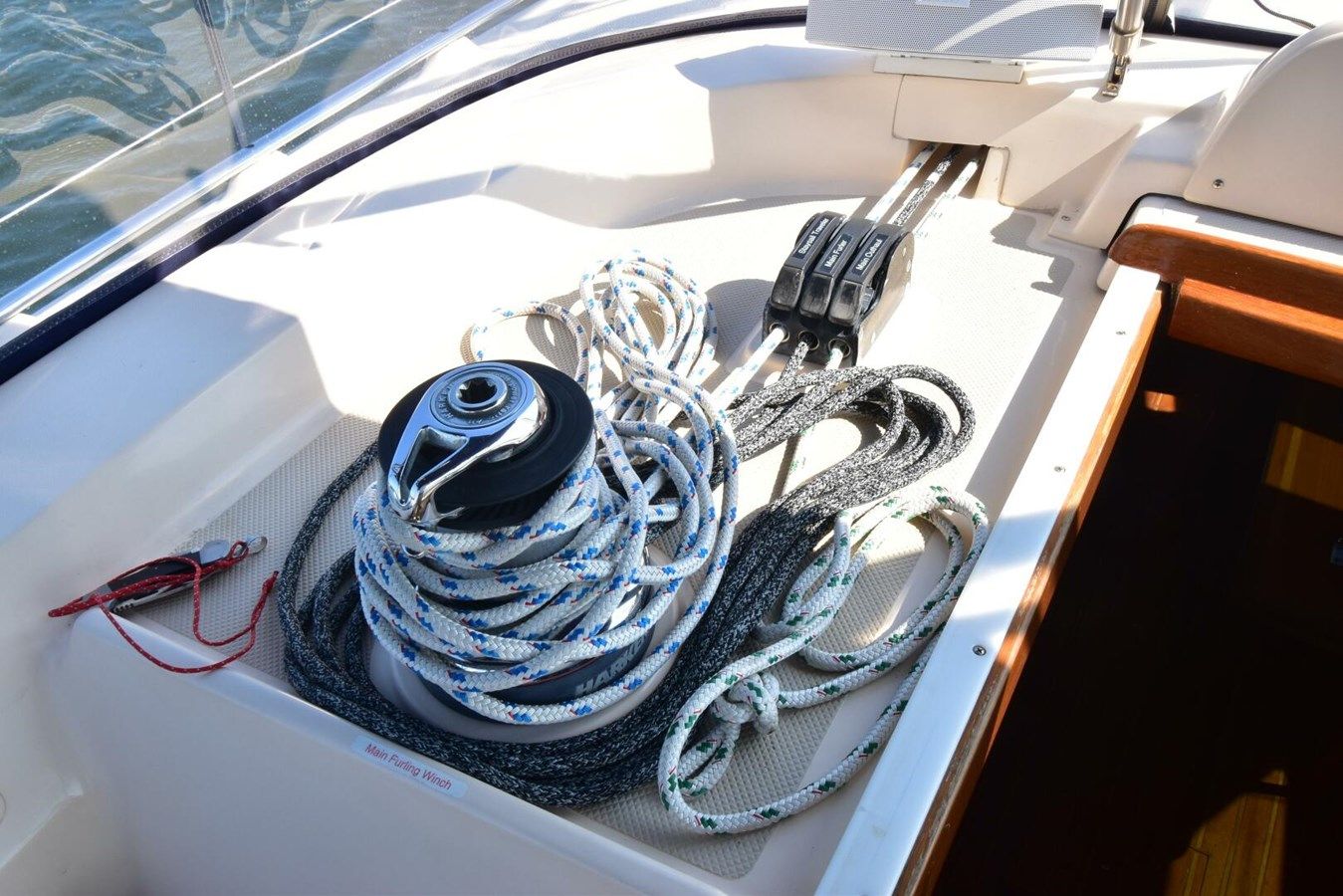 Купить яхту Chinook 2004 в Shestakov Yacht Sales