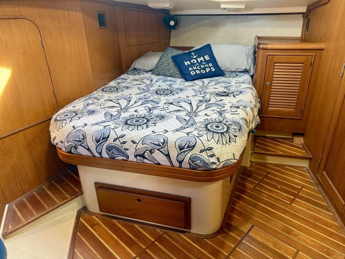 Make Me Laugh Again - ISLAND PACKET