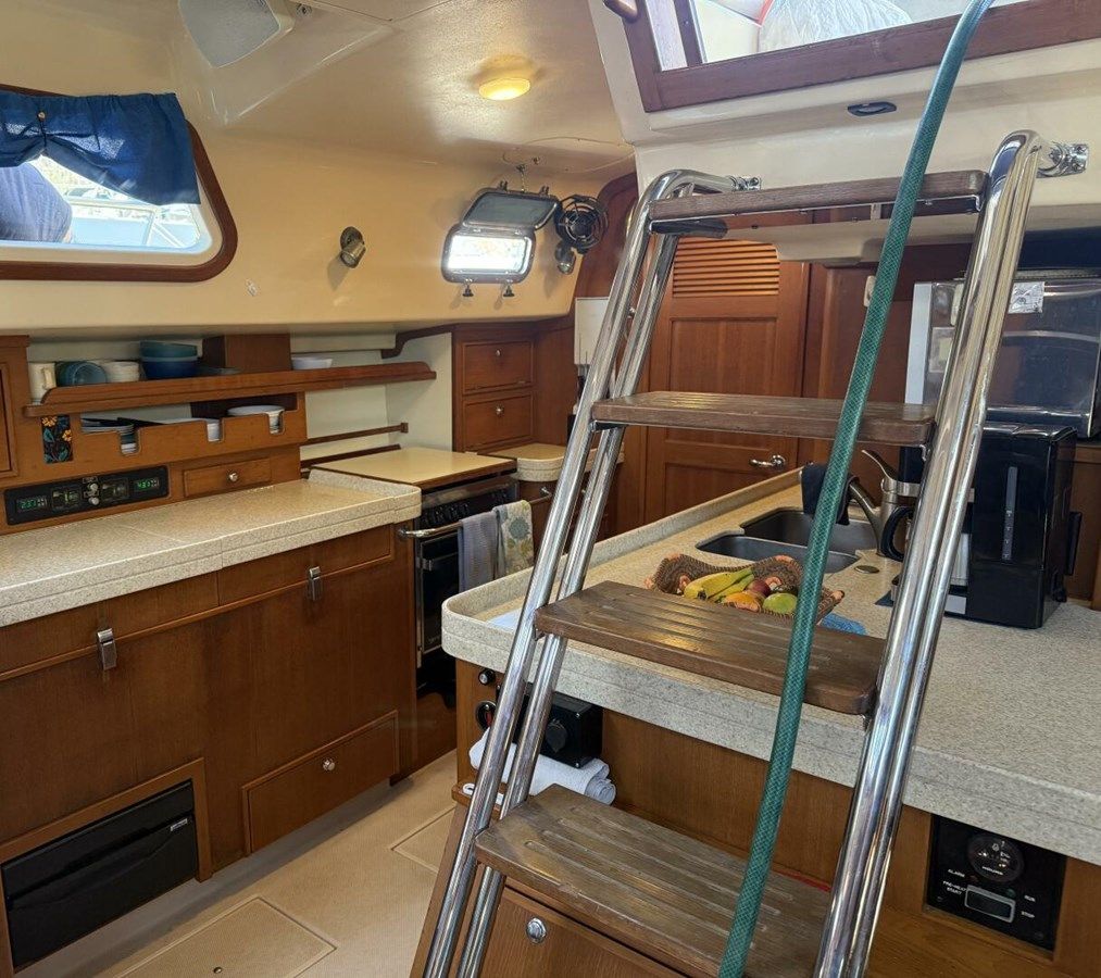 best yacht sales deals Make Me Laugh Again 45