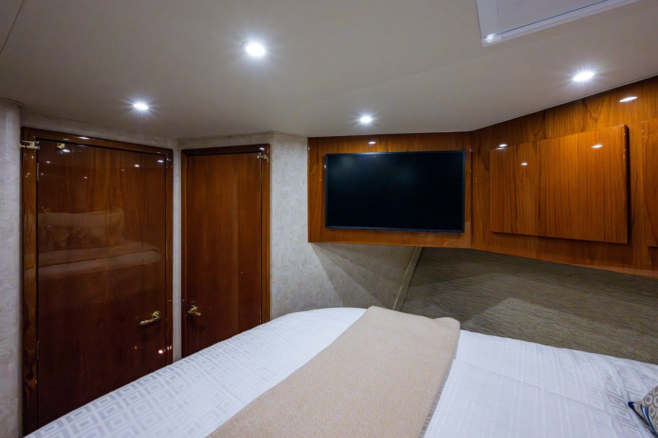 Miss Elenaeous - Egg Harbor