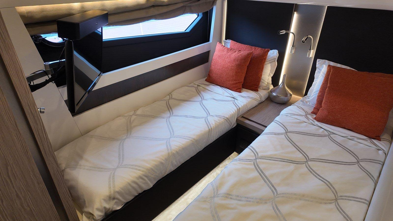 Buy a yacht LA BLONDE 59