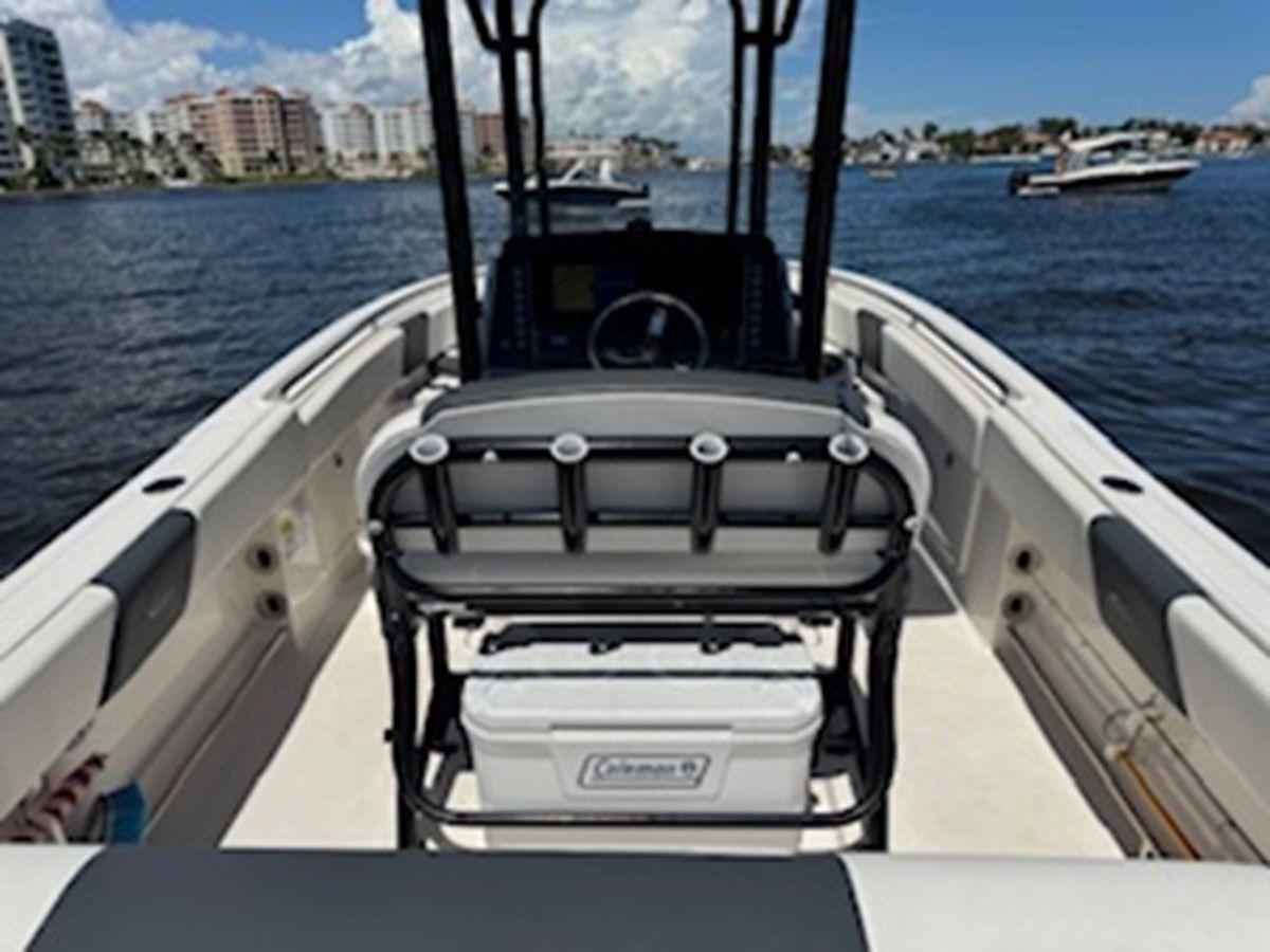 Buy a ROBB0149A222 R242 Center Console at Shestakov Yacht Sales