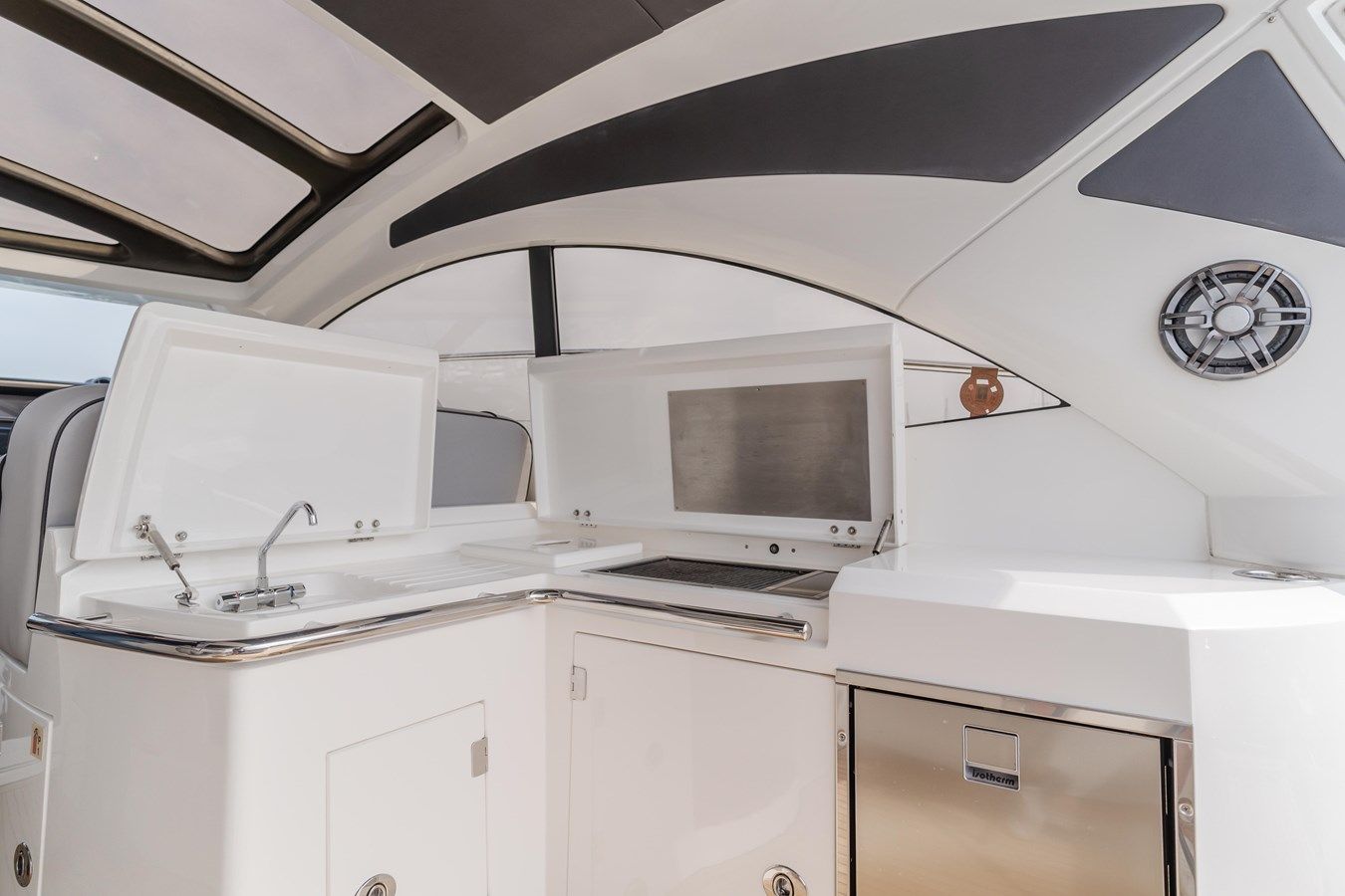 Стоимость яхты TRANQUILITY - Sunseeker