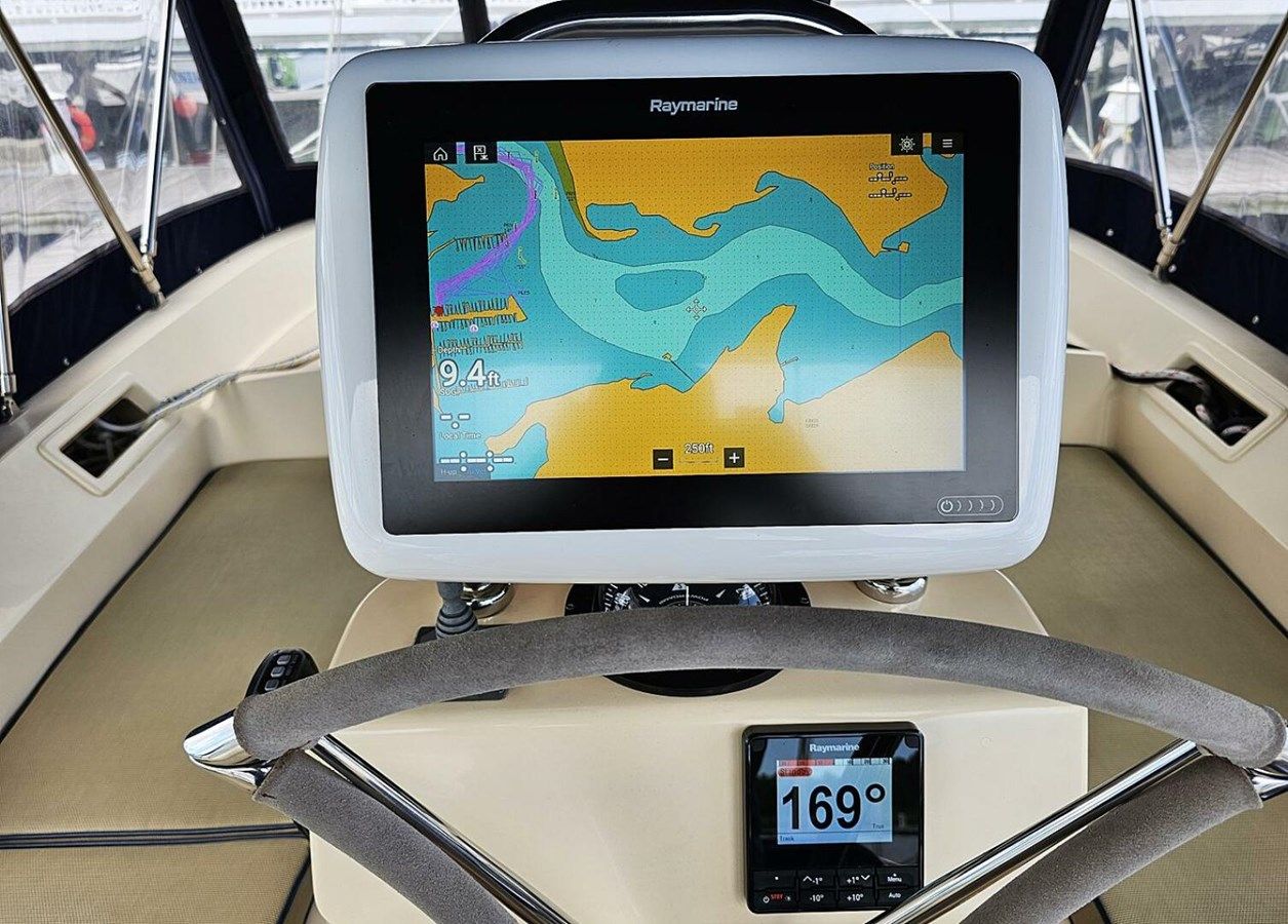 Buy a yacht Sea Lark 2006