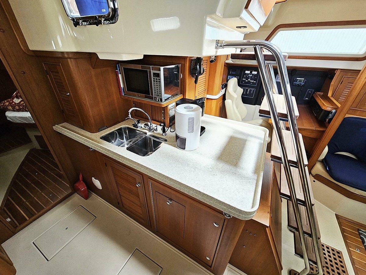 best yacht sales deals Sea Lark 2006