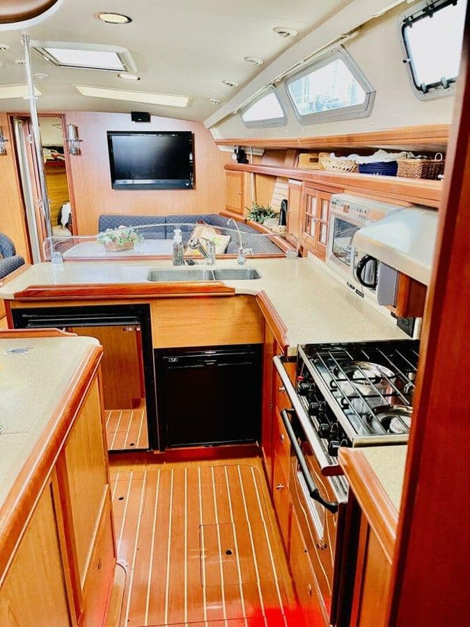 the best price on Aeolus 49