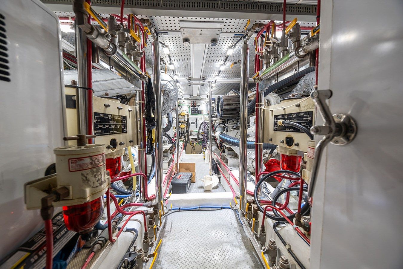 Купить Yeah Baybee - OFFSHORE YACHTS