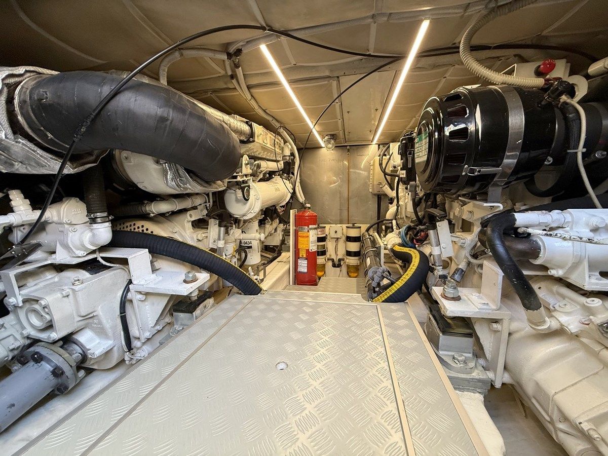 Buy a MY KOSMOS II - Ferretti Yachts at Shestakov Yacht Sales