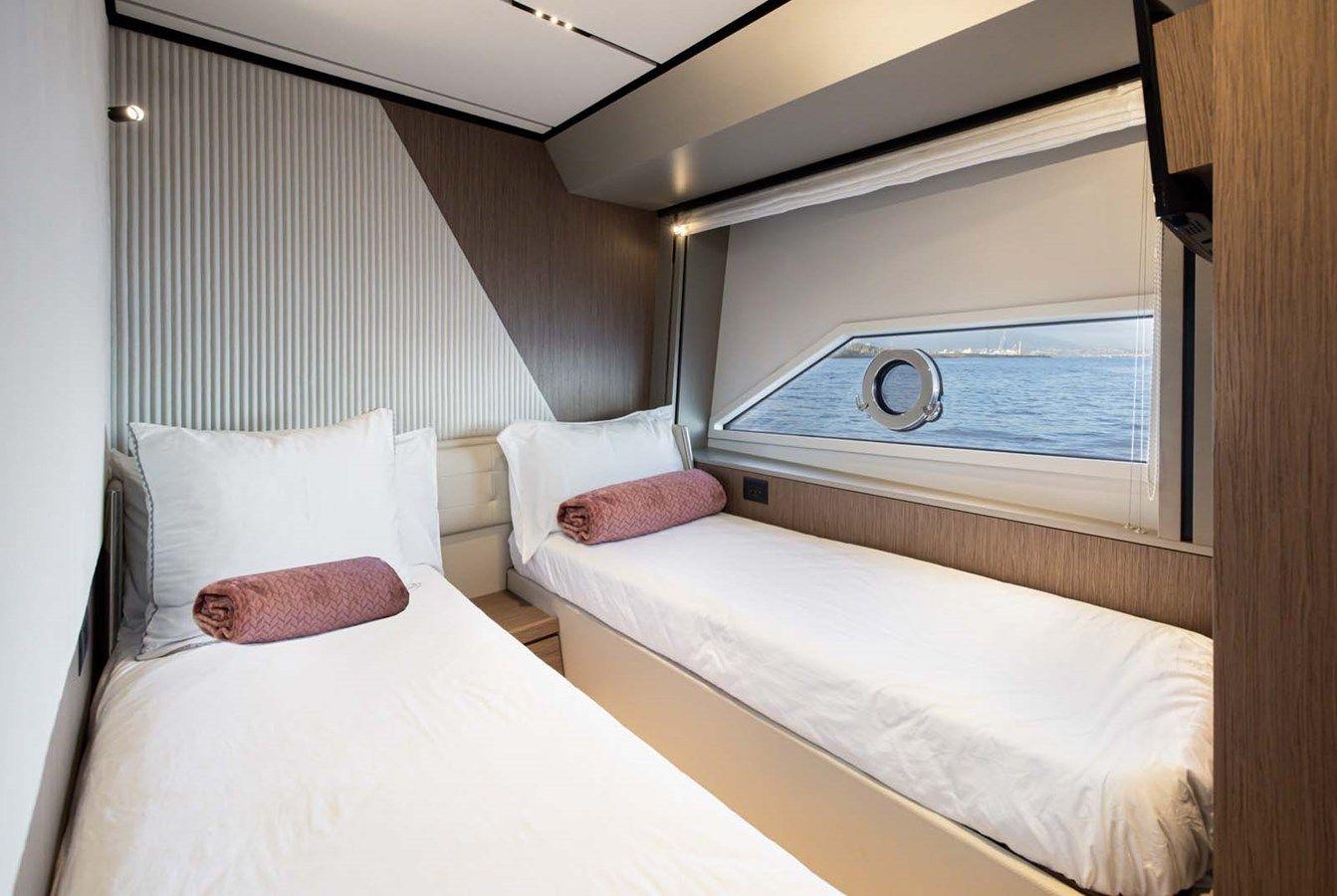 best yacht sales deals SIRI LINN 68