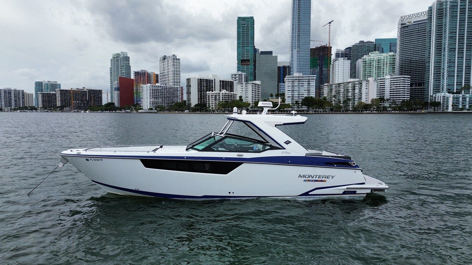 best yacht sales deals 2021 Monterey 378 Super Express - MONTEREY