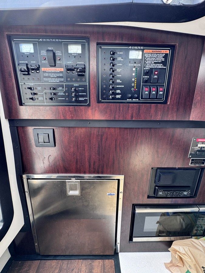 best yacht sales deals 2021 Monterey 378 Super Express 37