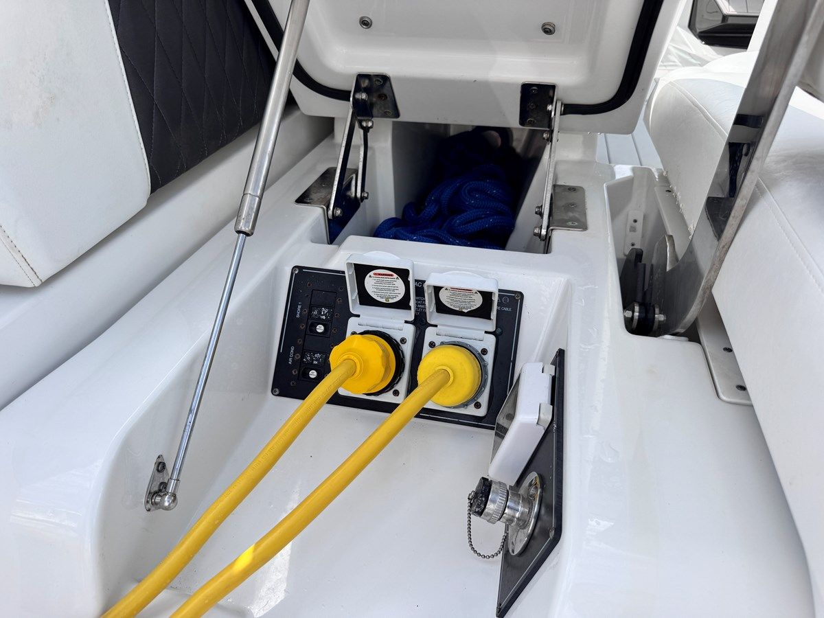 the best price on 2021 Monterey 378 Super Express - MONTEREY