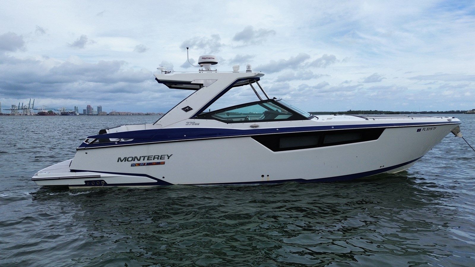 the best price on 2021 Monterey 378 Super Express