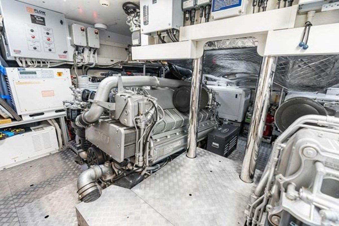 Лучшие предложения покупки яхты One Spin 3 - PERSHING