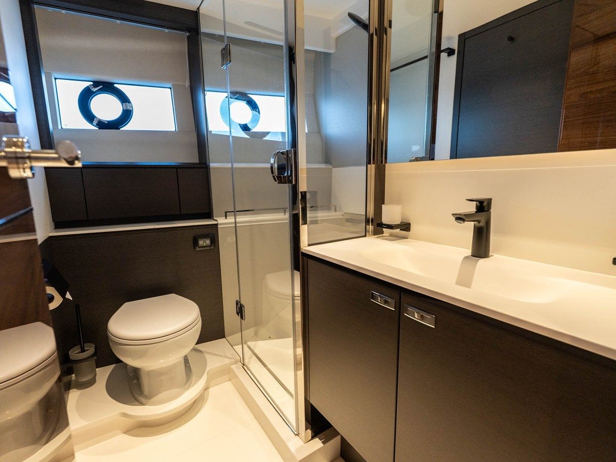 Купить яхту Princess S80 - PRINCESS в Shestakov Yacht Sales