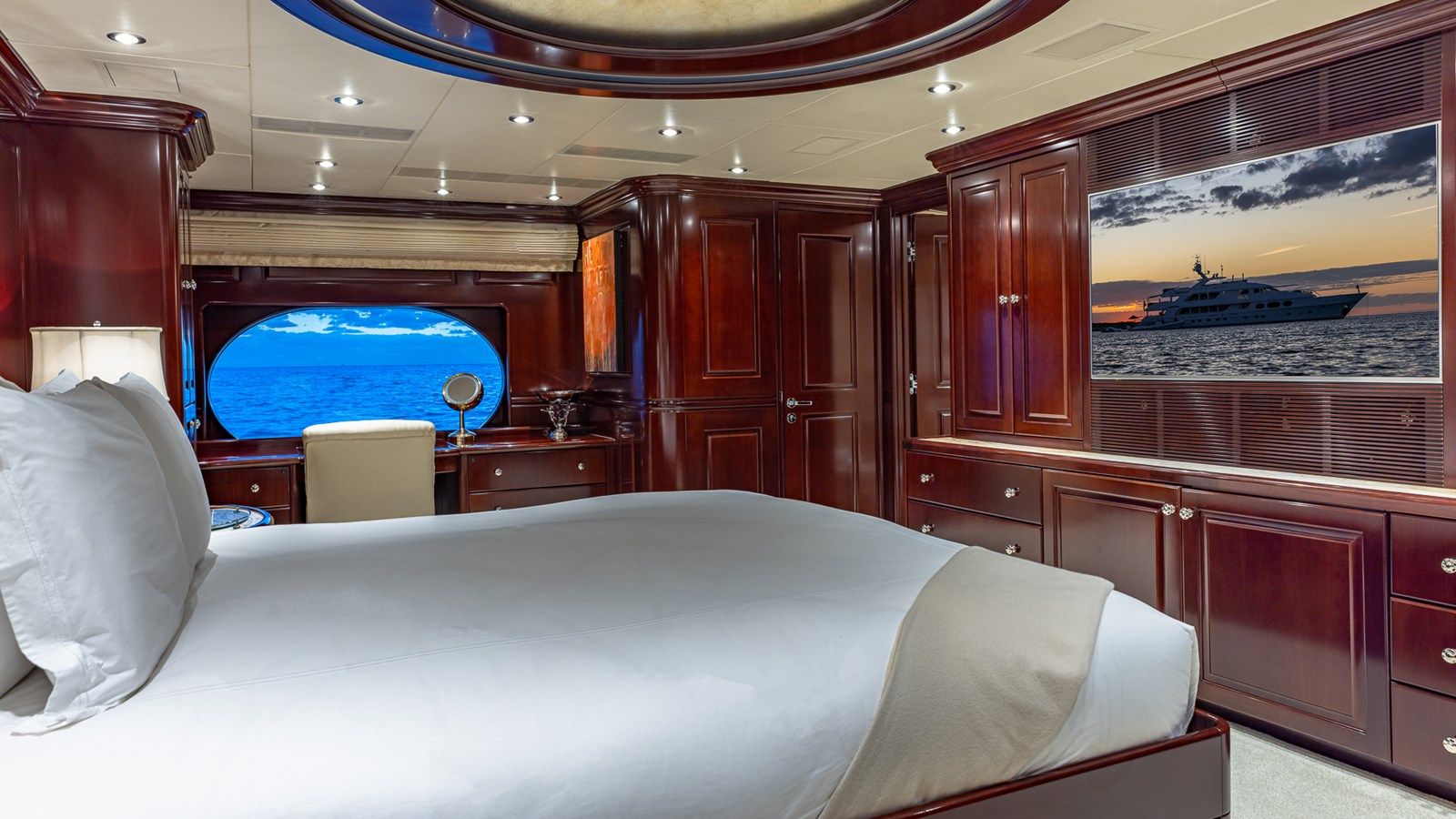 Buy a yacht LADY JOY - Christensen Yachts