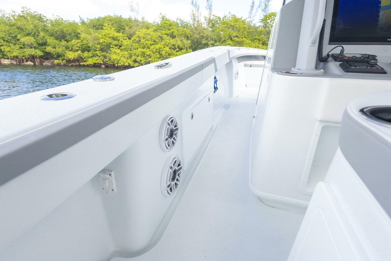 Стоимость яхты Yellowfin - YELLOWFIN