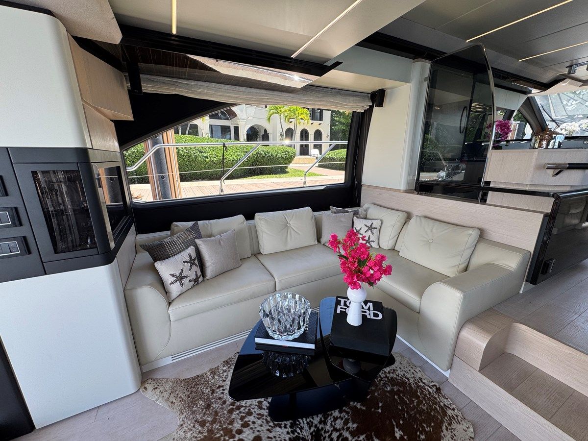 Лучшая цена на XAX66046F718 66 Flybridge