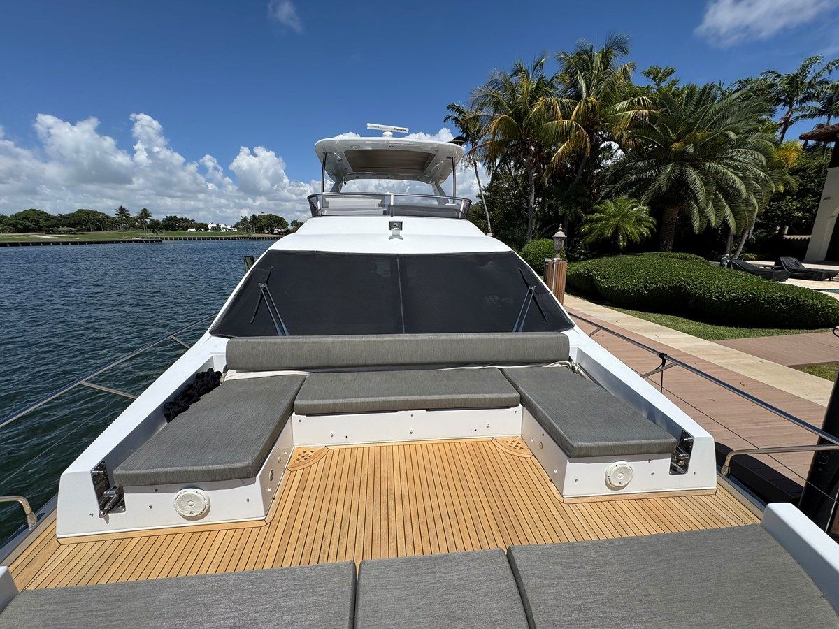 Продажа яхты XAX66046F718 - Azimut Yachts