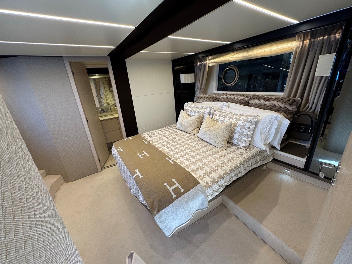 XAX66046F718 - Azimut Yachts