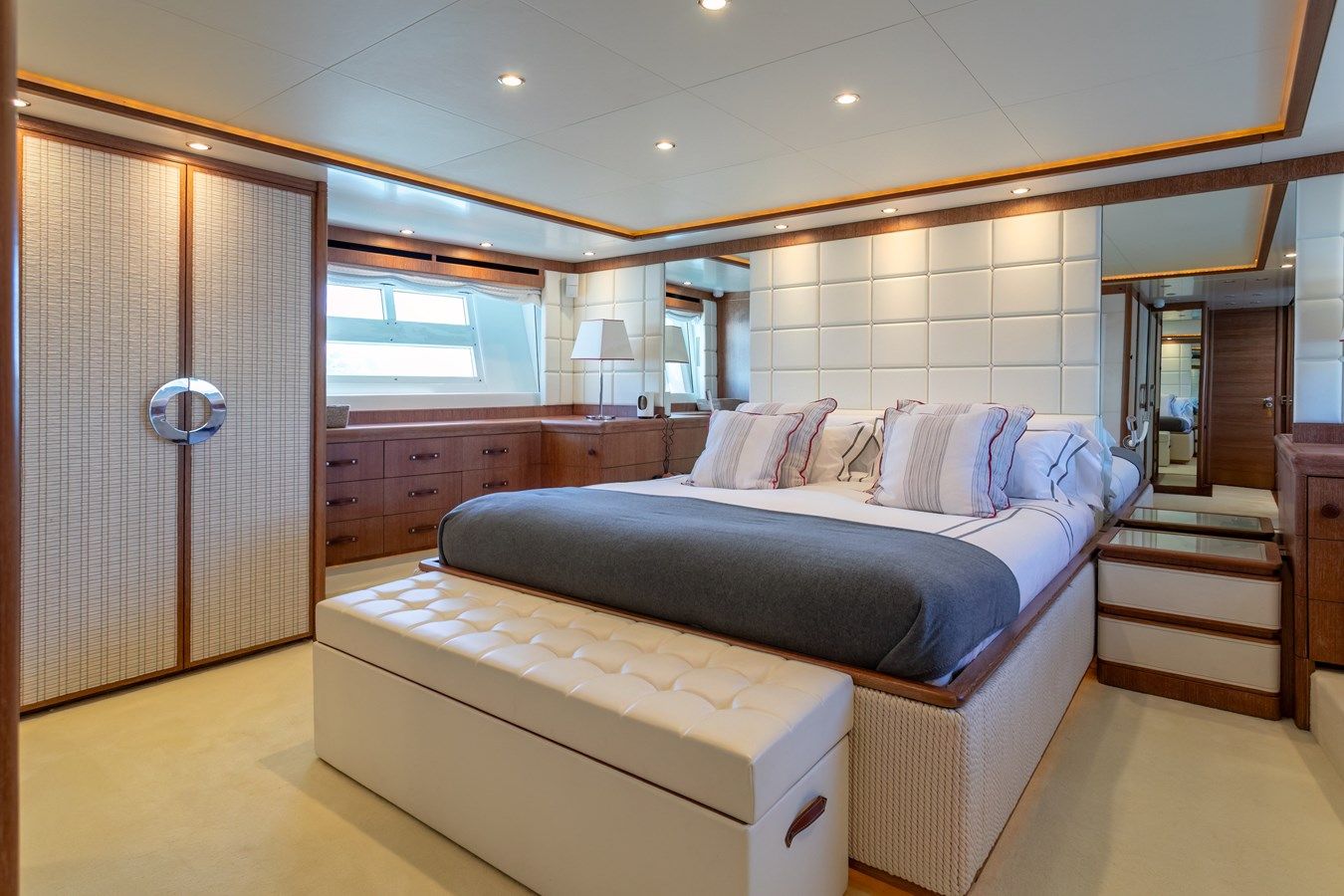 Стоимость яхты B TWO - Astondoa