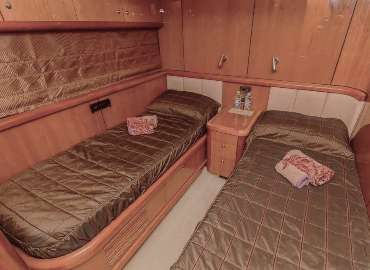 Купить Sunseeker 82 Yacht - Sunseeker