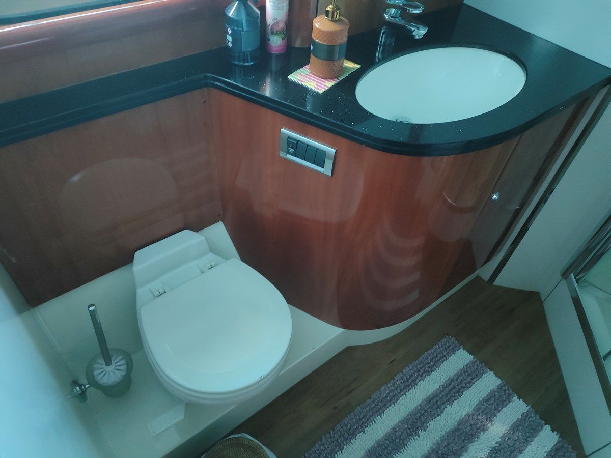 Стоимость яхты Sunseeker 82 Yacht - Sunseeker