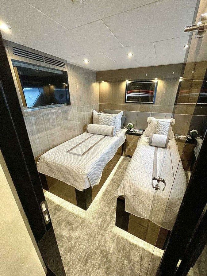 Купить яхту Scrorpio II - Hargrave в Shestakov Yacht Sales