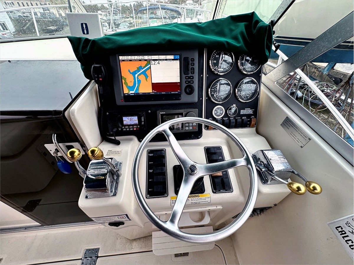 30' Pursuit 1998 Offshore price