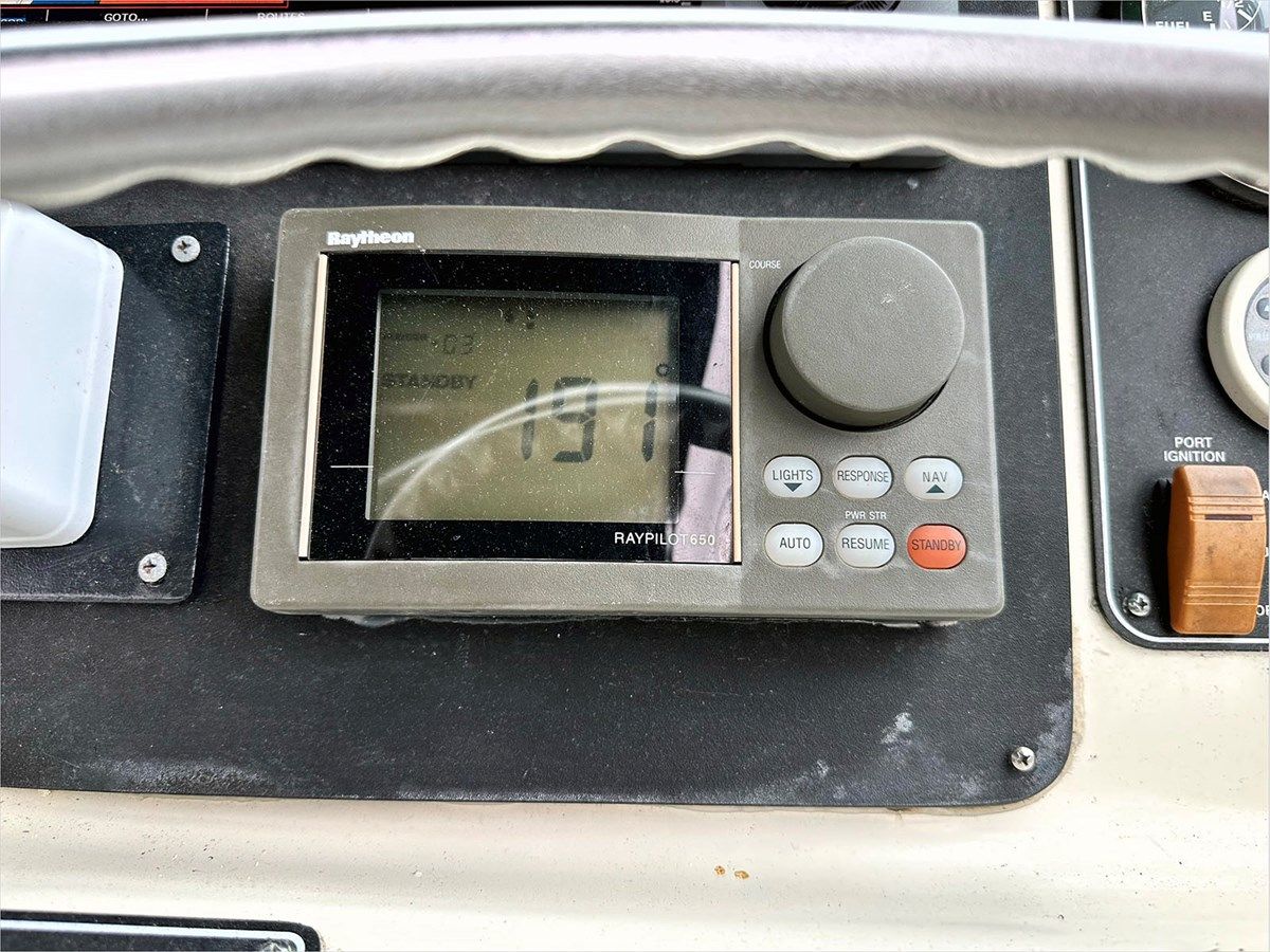 30' Pursuit 1998 Offshore 1998