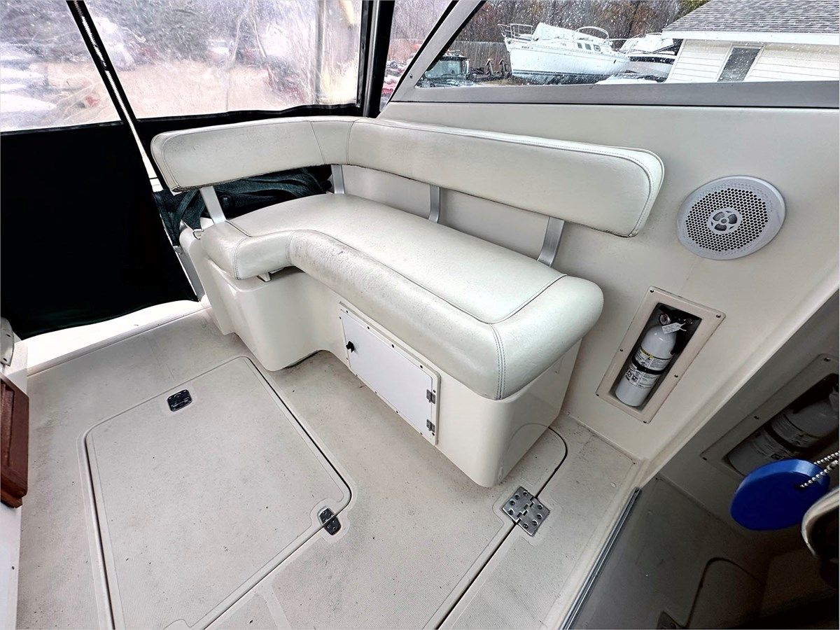 the best price on 30' Pursuit 1998 Offshore - PURSUIT BOATS