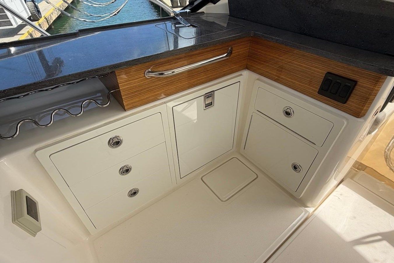 LA GRISSELLE 2021 price