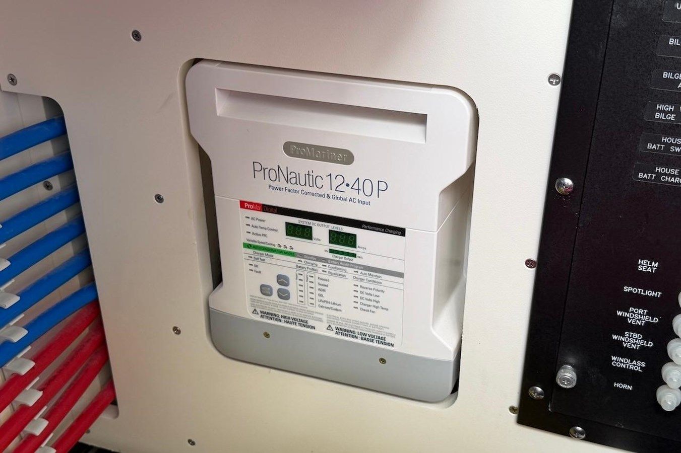 LA GRISSELLE 405 Conquest yacht sale