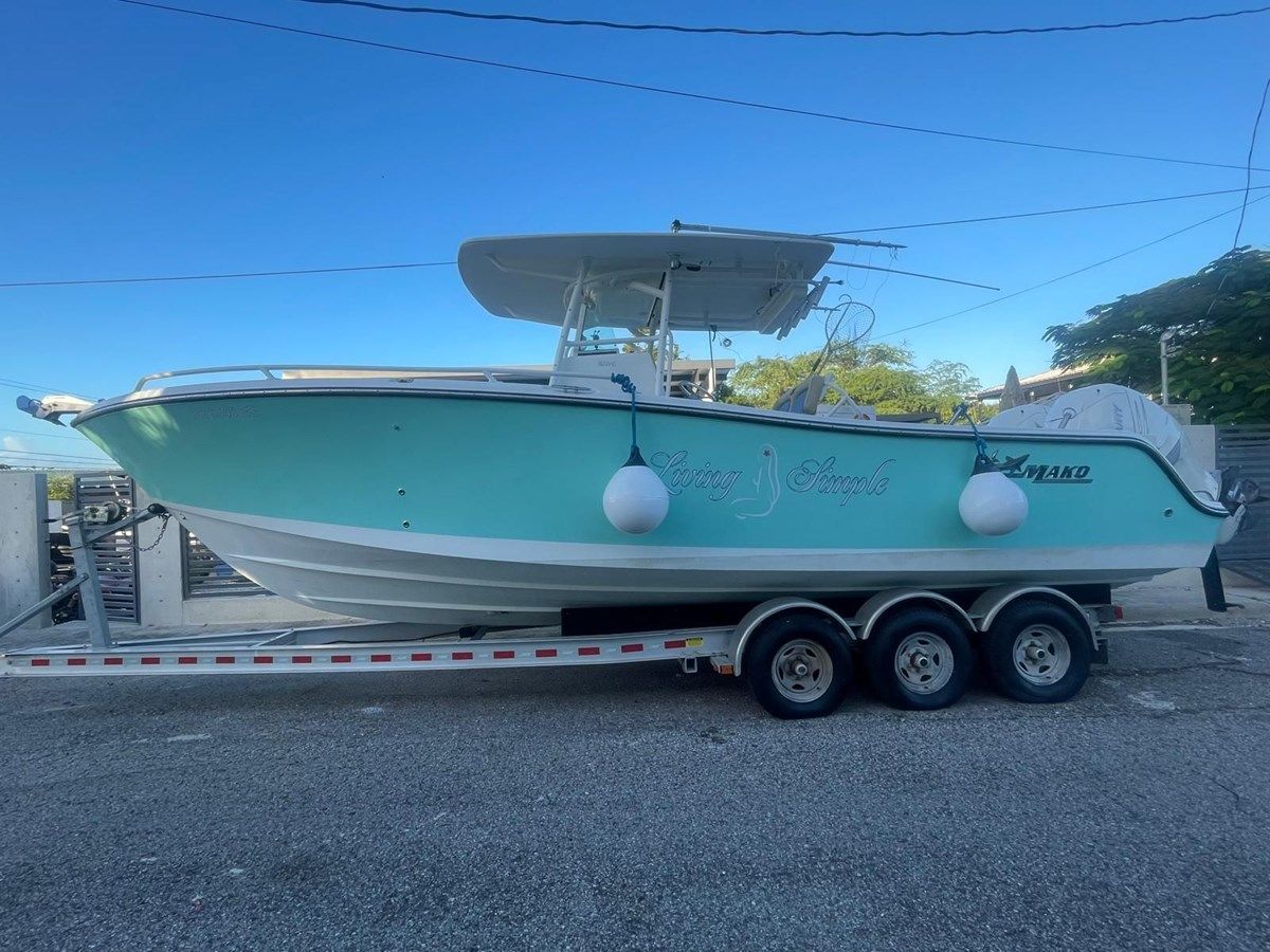 best yacht sales deals LIVING SIMPLE - MAKO