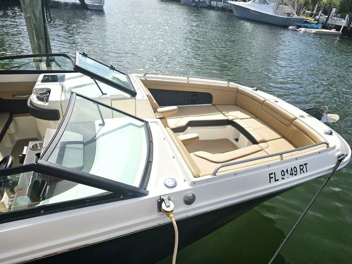 Buy a Frisky - SEA RAY at Shestakov Yacht Sales