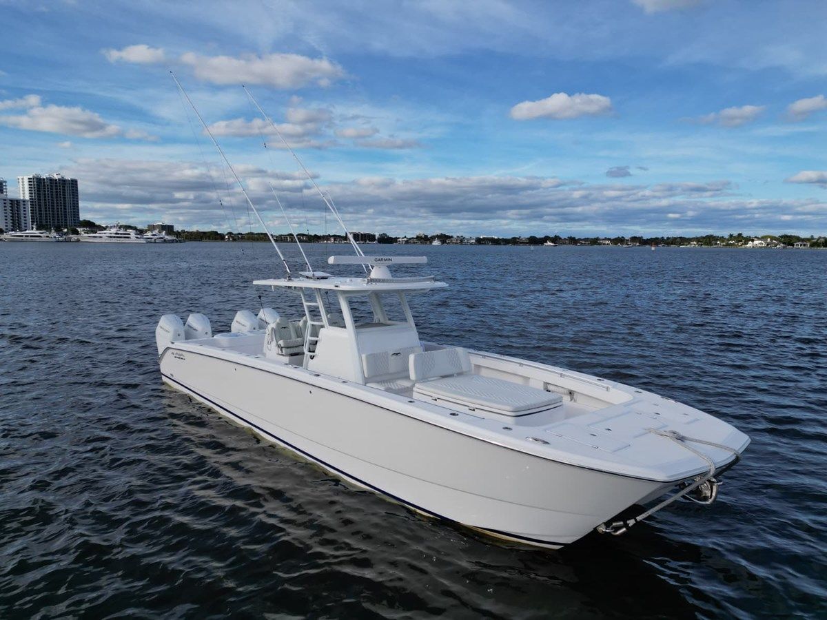 Лучшая цена на NO NAME INVINCIBLE 2025