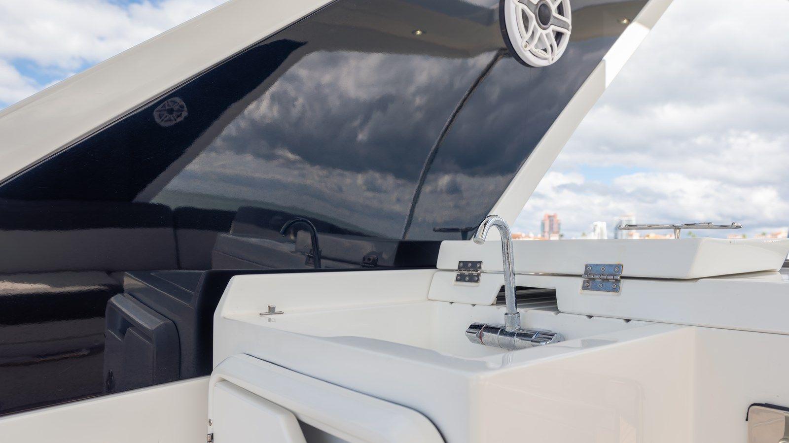 INFINITY - Galeon Yachts price