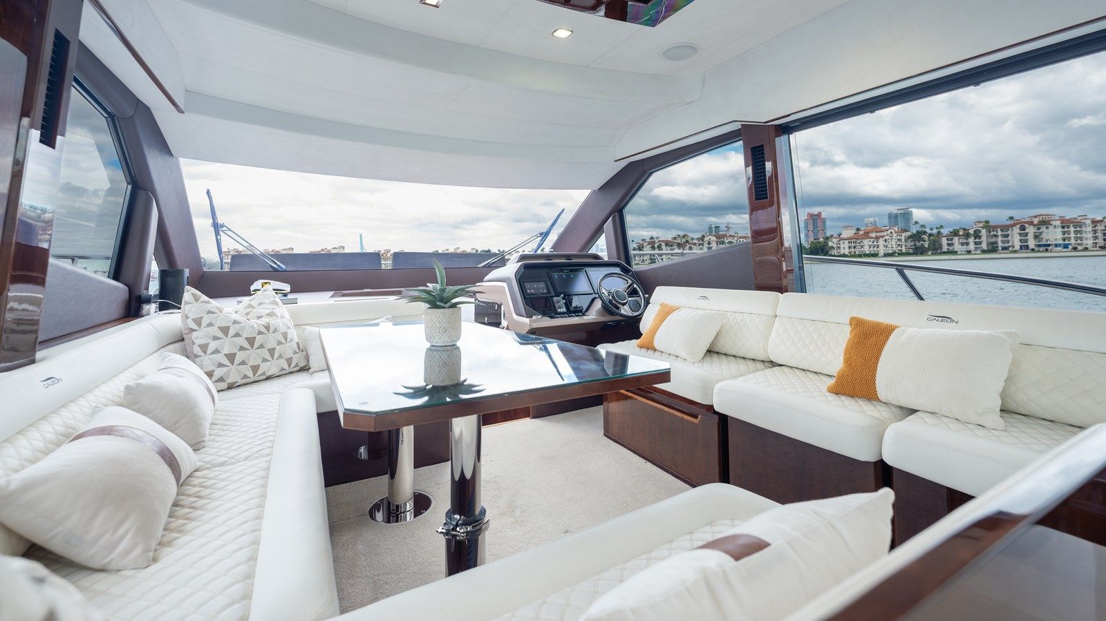 Buy a yacht INFINITY 53
