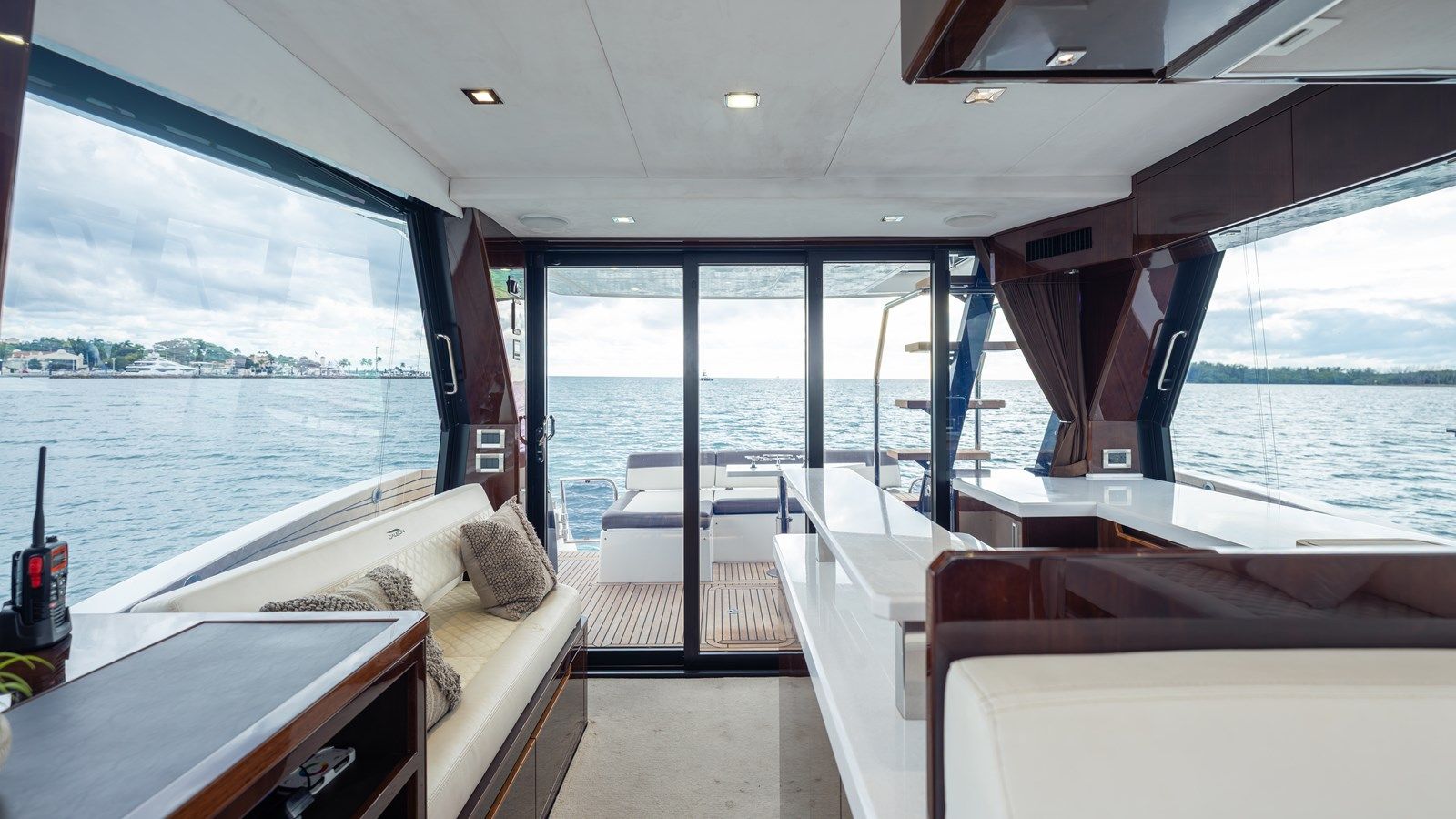 Купить яхту INFINITY в Shestakov Yacht Sales