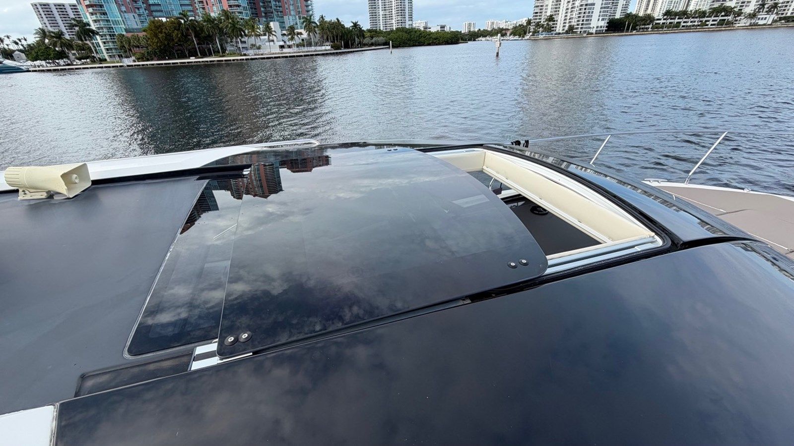 Продажа яхты MJ