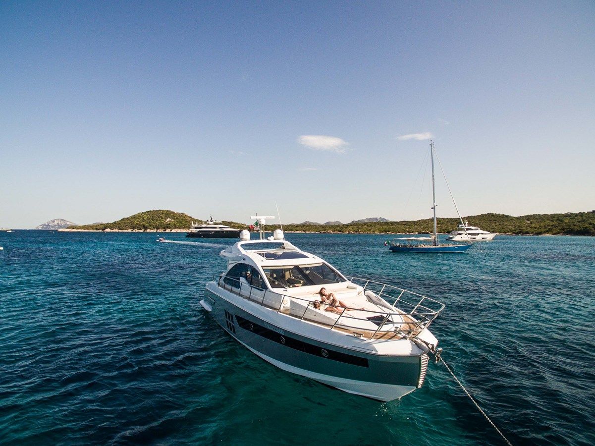 Лучшие предложения покупки яхты KENOSTAR - Azimut Yachts