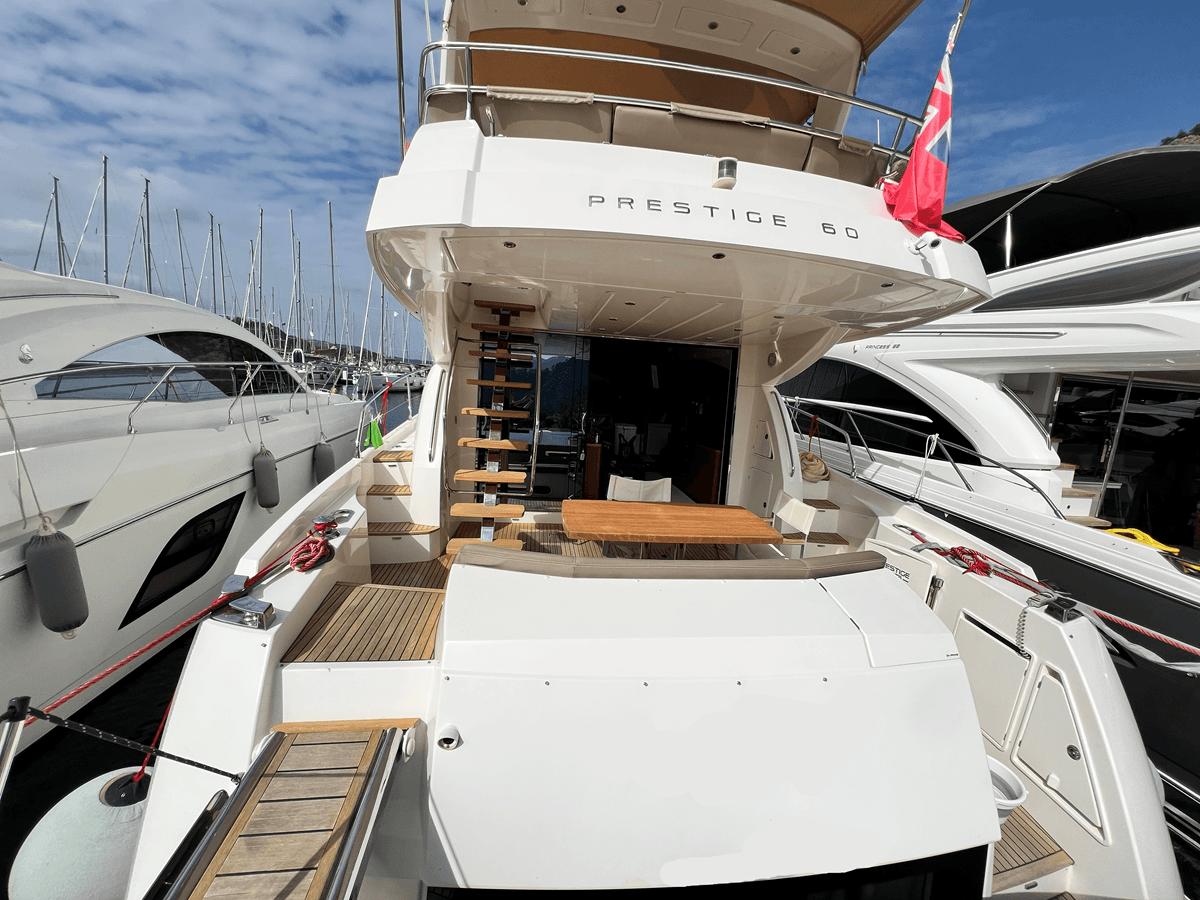 the best price on PRESTIGE 60 64