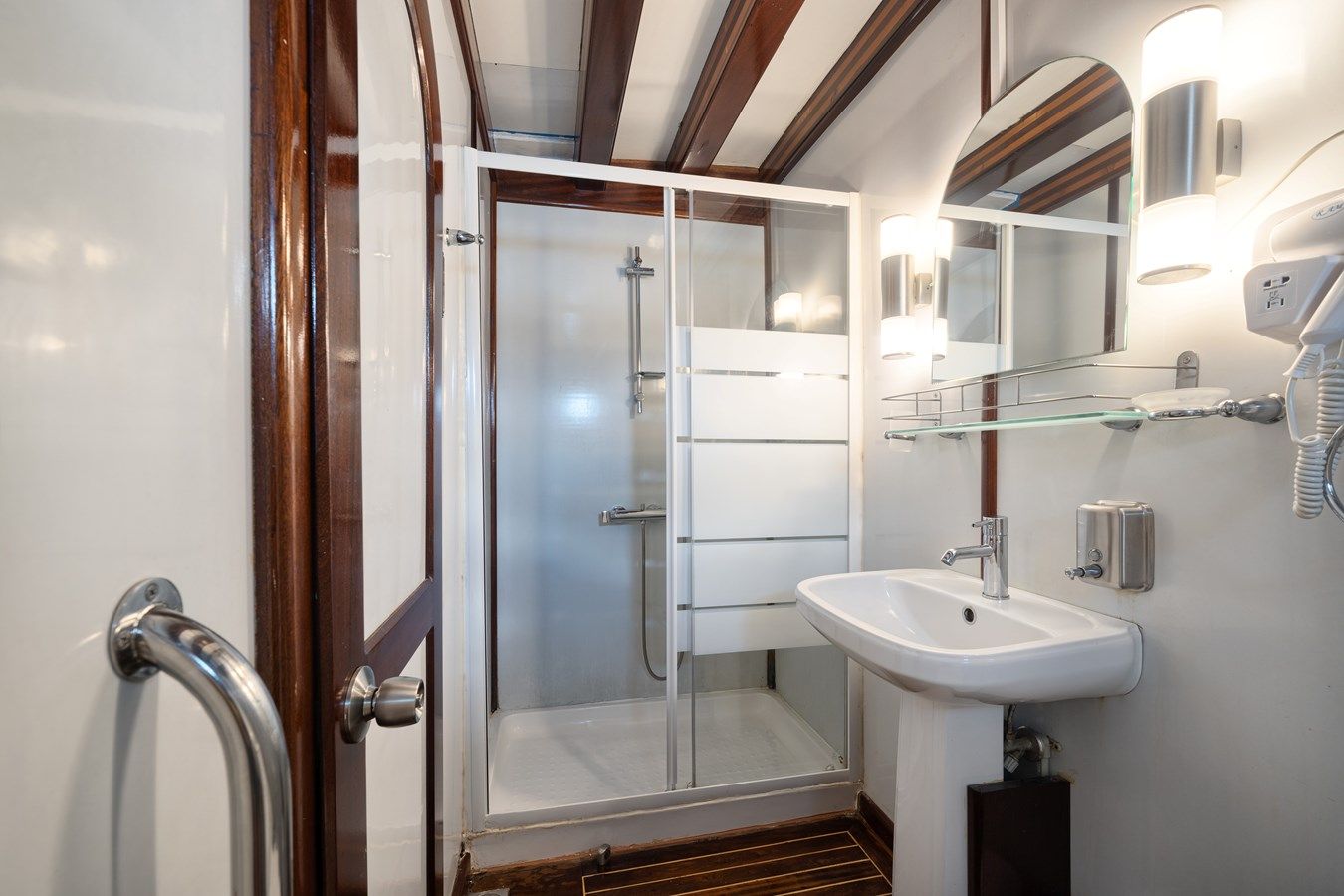 Стоимость яхты THALASSA - #1 HULL