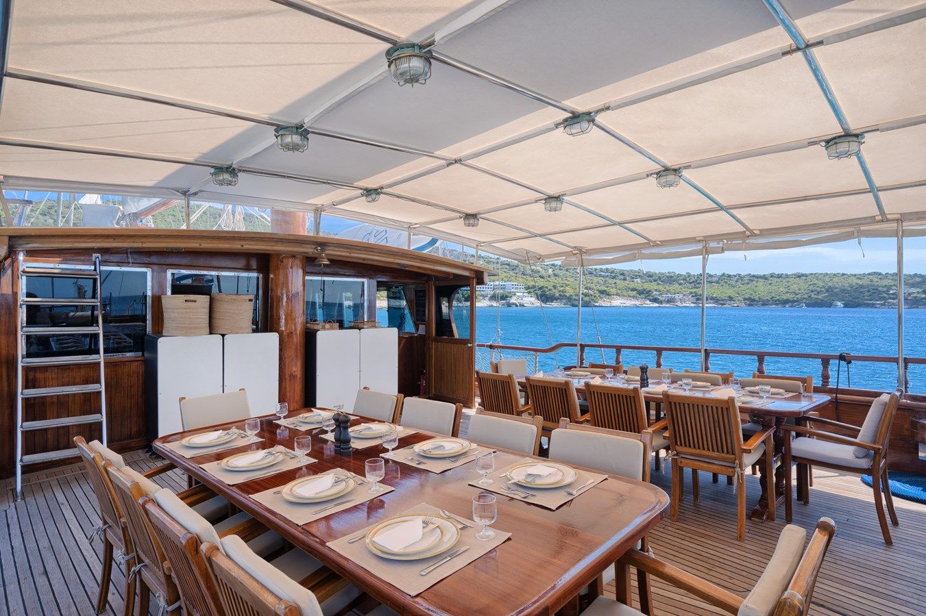 Купить яхту THALASSA 2002 в Shestakov Yacht Sales