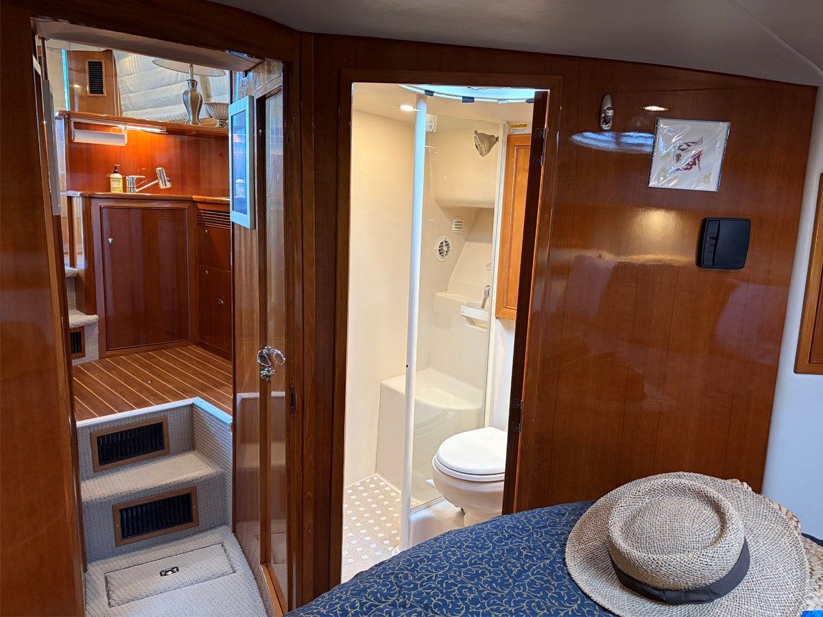 Стоимость яхты SAFARI 40 Sportfish