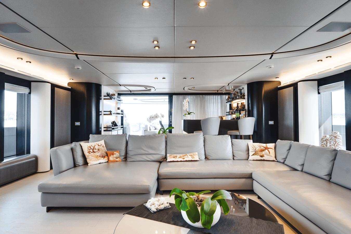 Buy a yacht L.A.U.L 2019